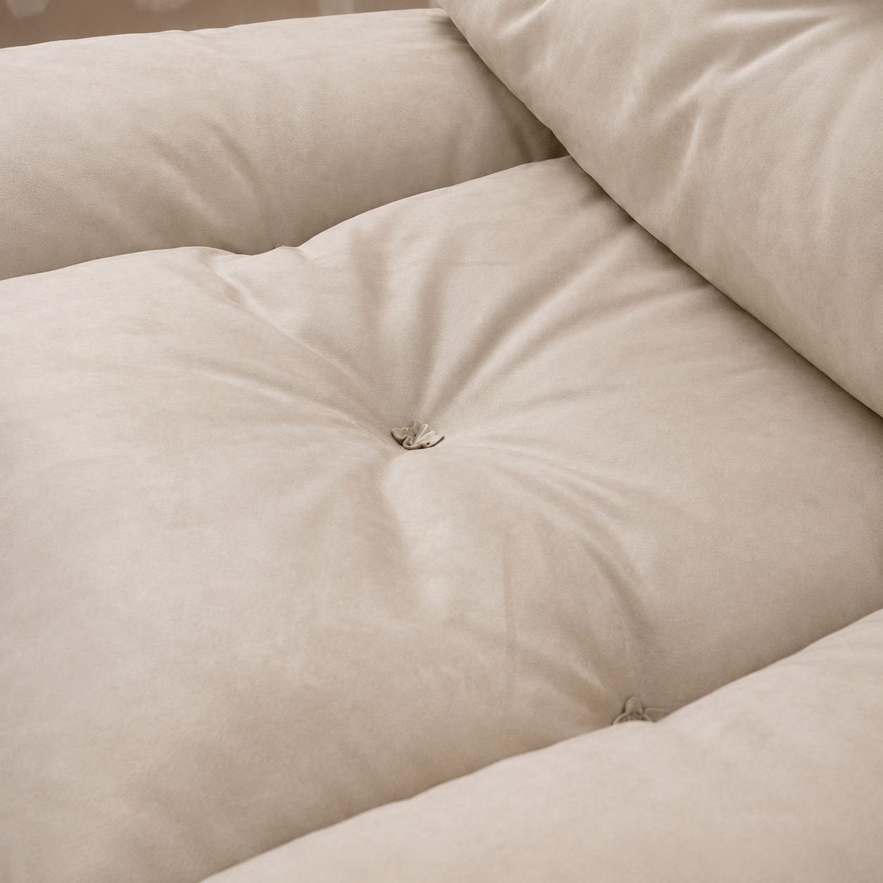 Huda Chair