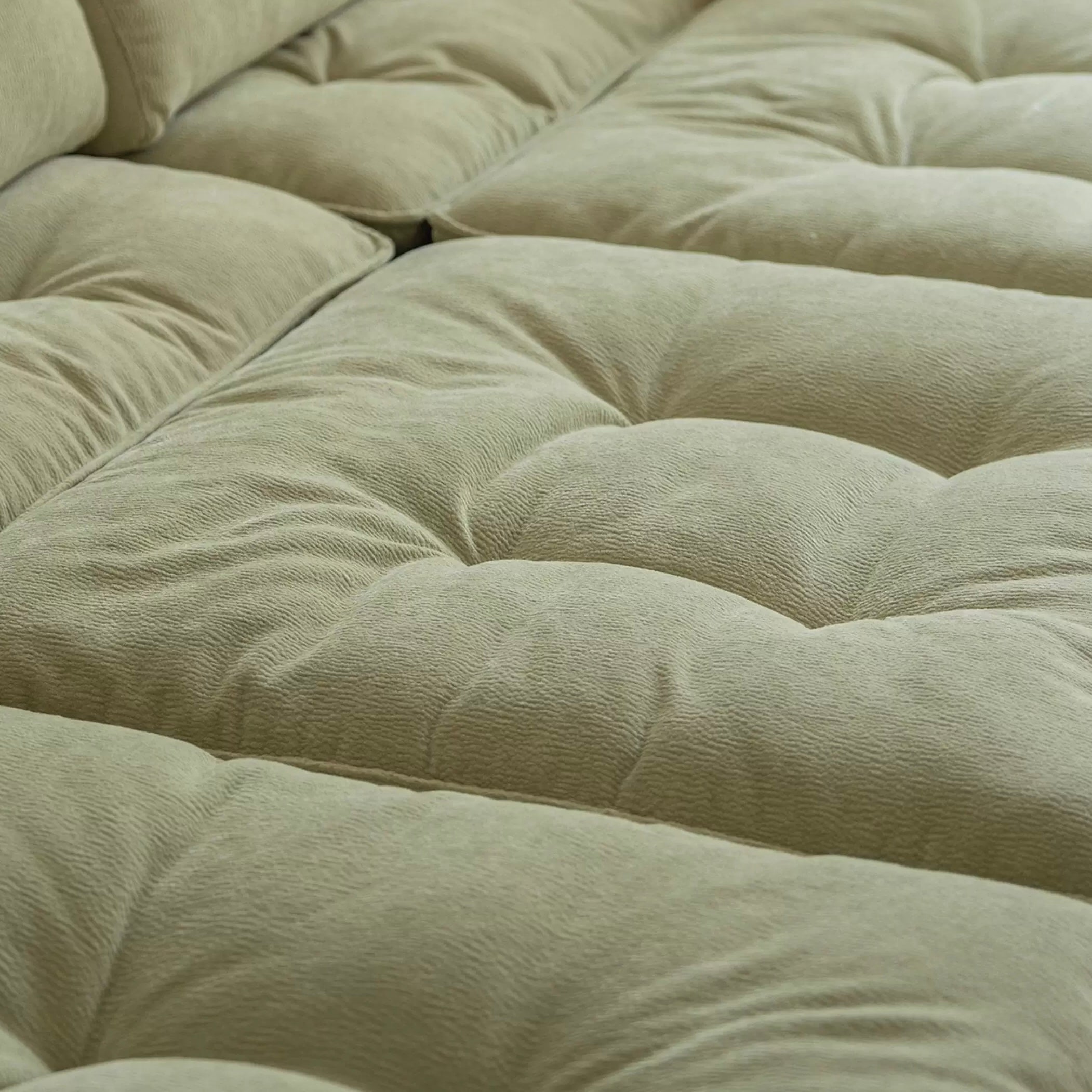 Benjamin Extendable Sofa